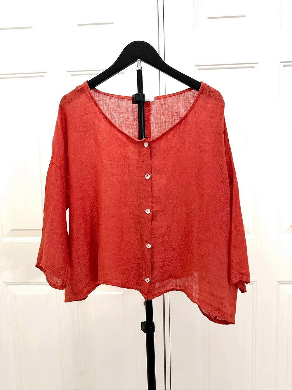 Made in Italy Linen Button-Front Blouse in Red